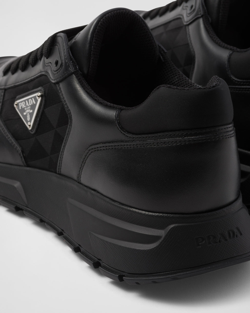 Prada Basic Noir