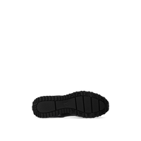 Sneaker Run Away