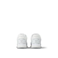 Sneaker Run Away