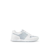 Sneaker Run Away